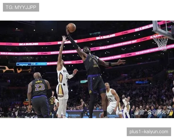 湖人内线艾顿球员选项悬疑：状元中锋与雷迪克关系成变数